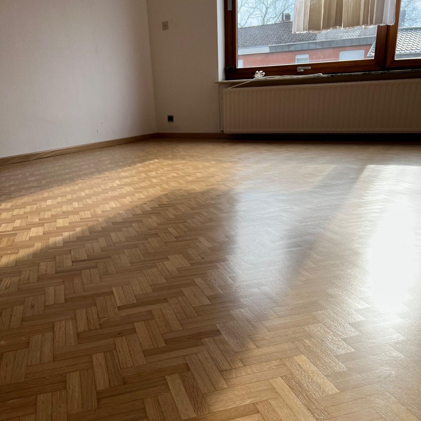 Parkett abschleifen Aachen