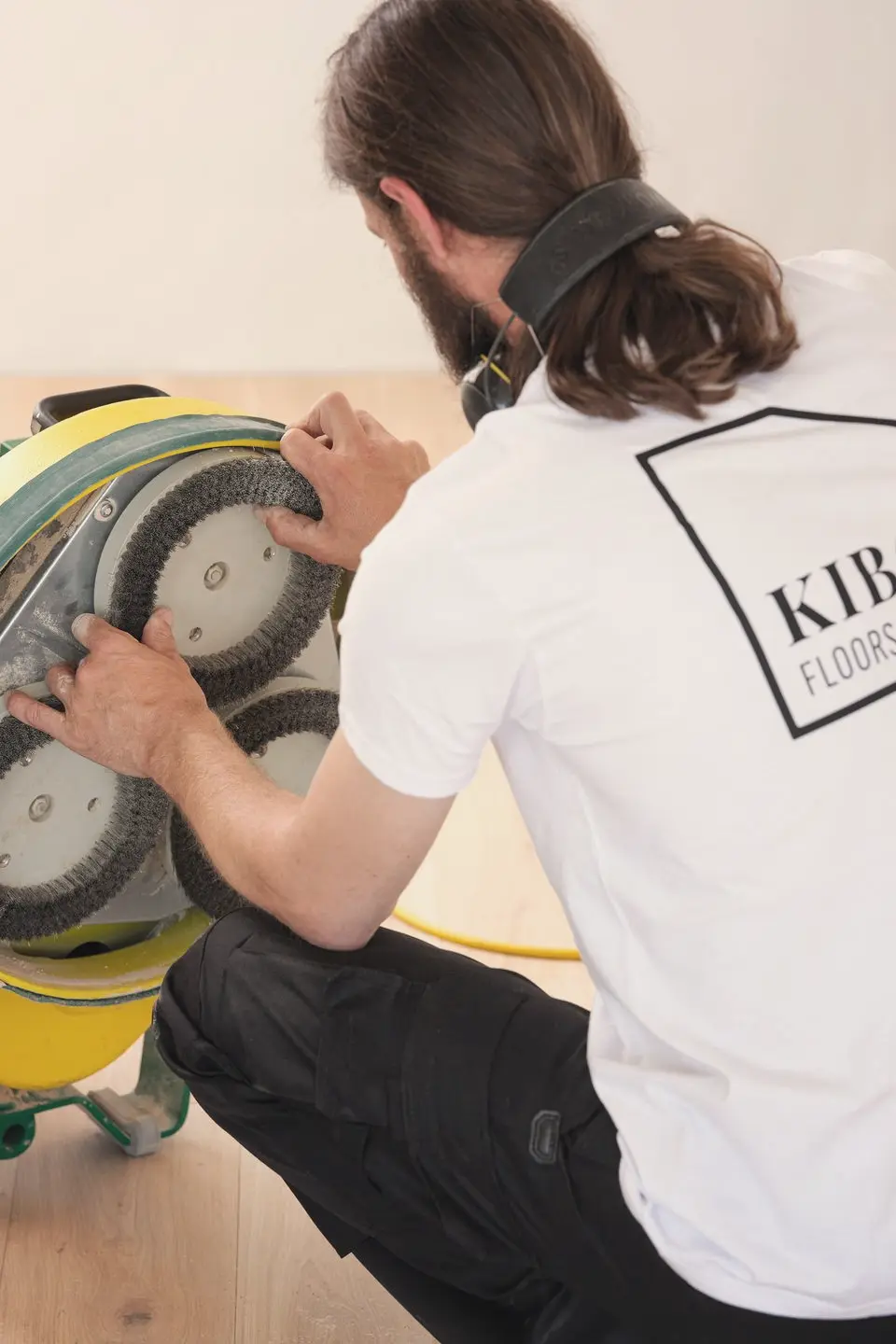 Parkett abschleifen vom Profi