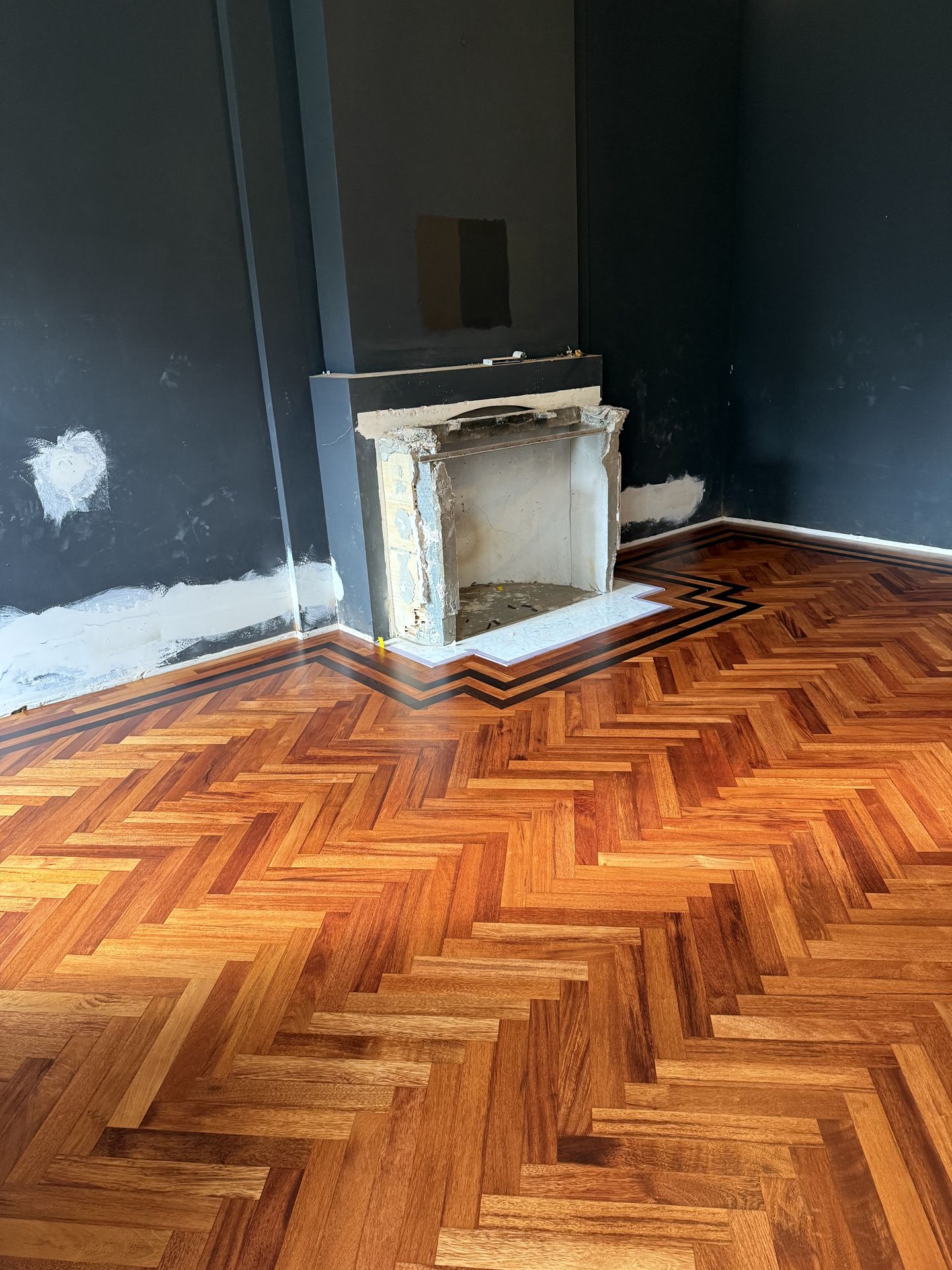 Parkettboden lackiert