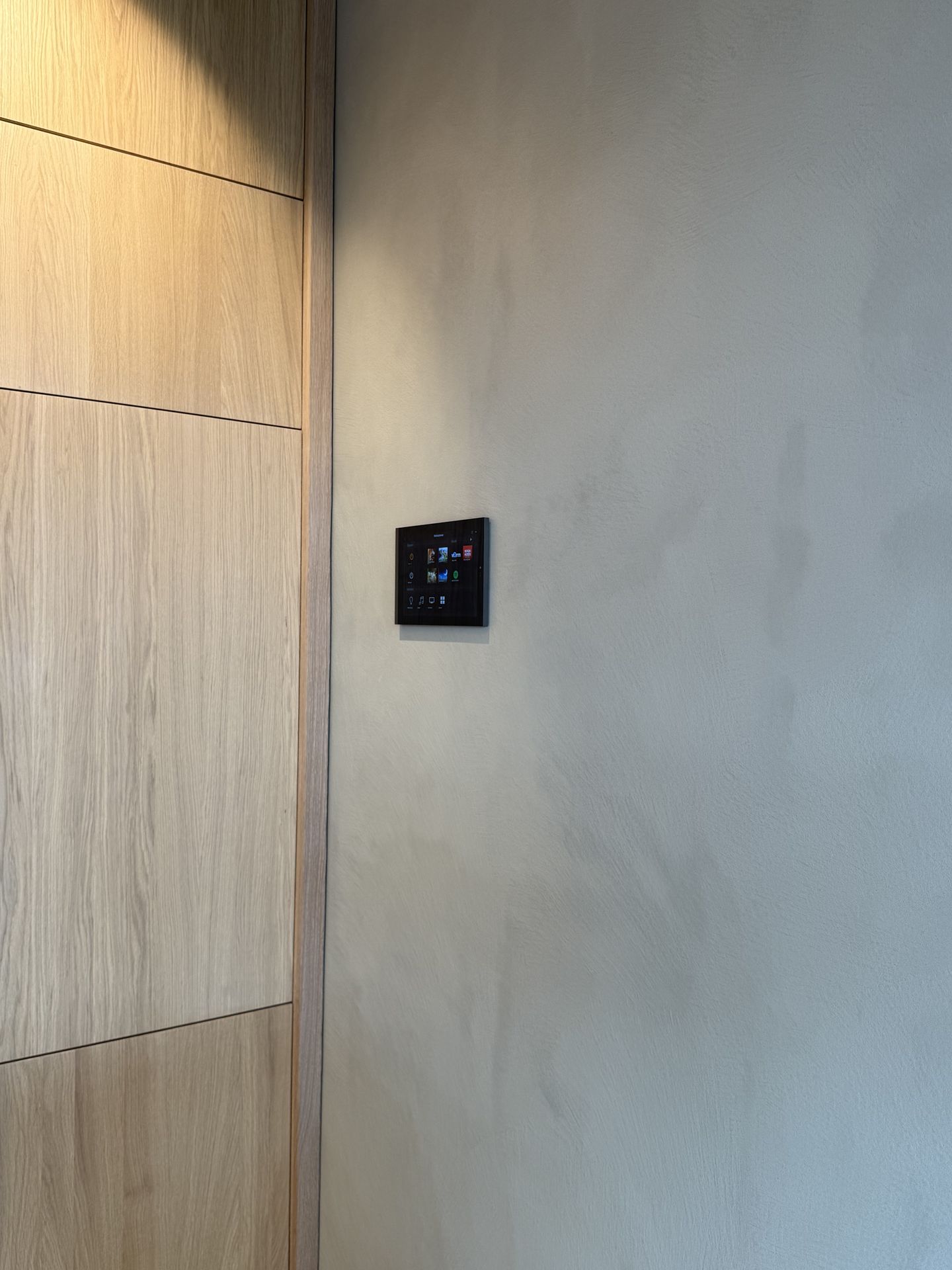  Boden, Wand und Fassade in Mikrozement