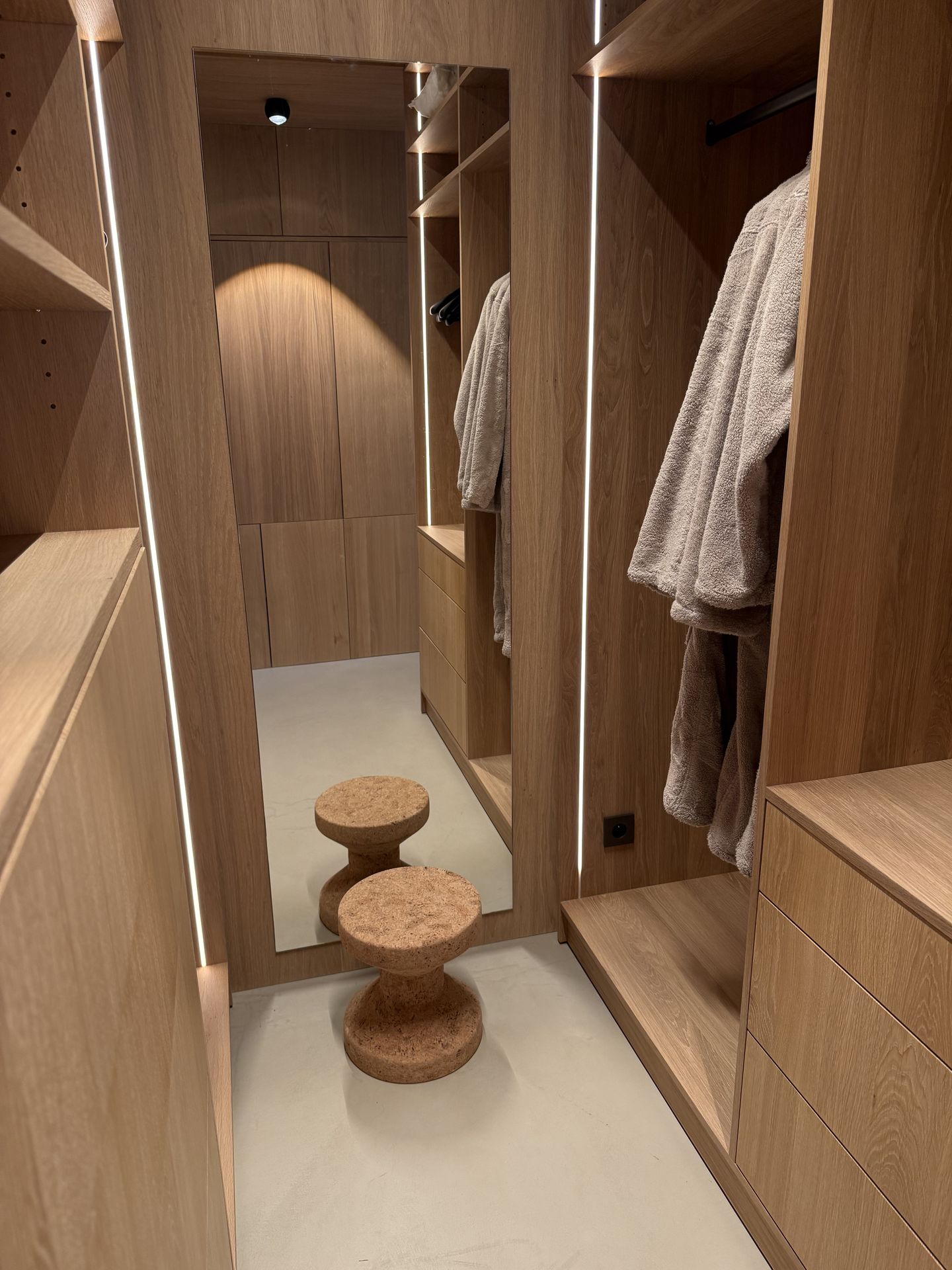  Boden, Wand und Fassade in Mikrozement