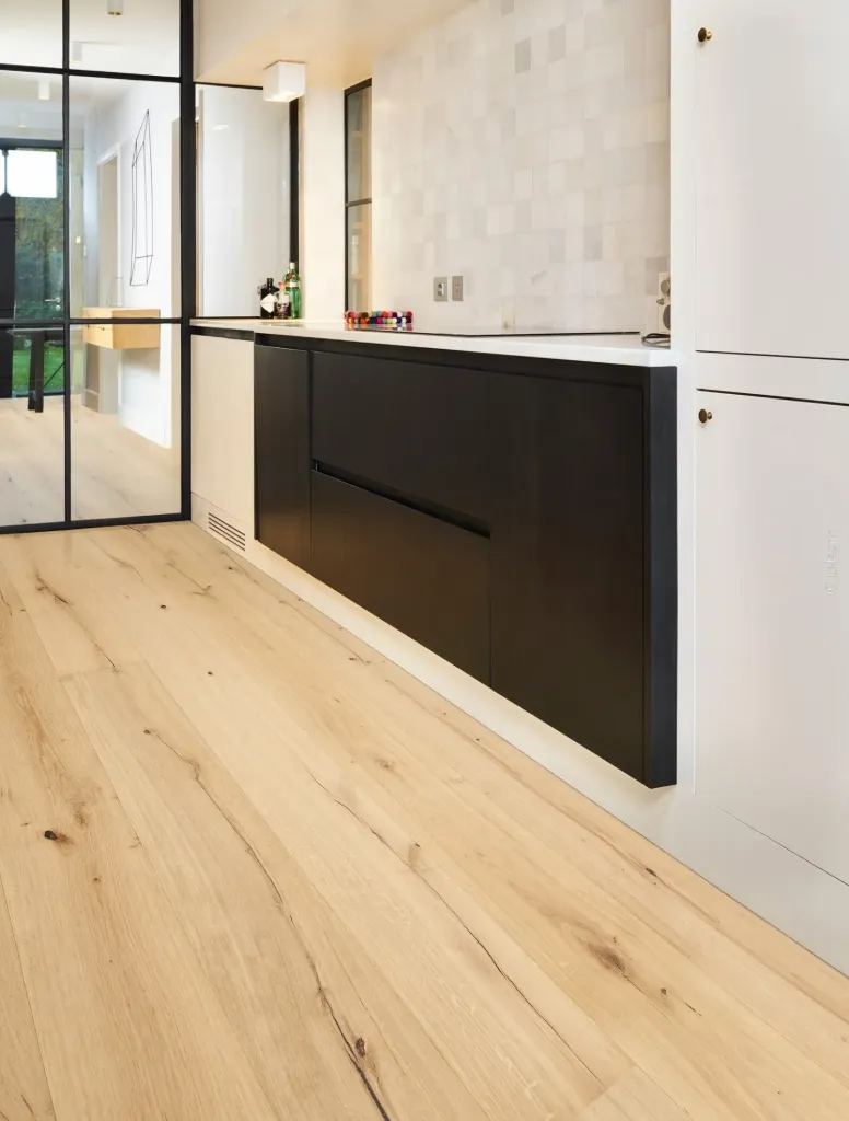 Landhausdiele Eiche Classic transparent lackiert